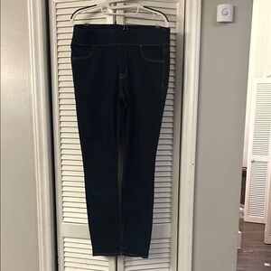 Women's Dark Blue Jeans